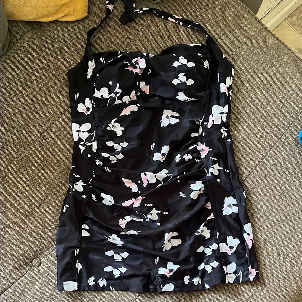 Swimsuit Pin-up Style NWOT